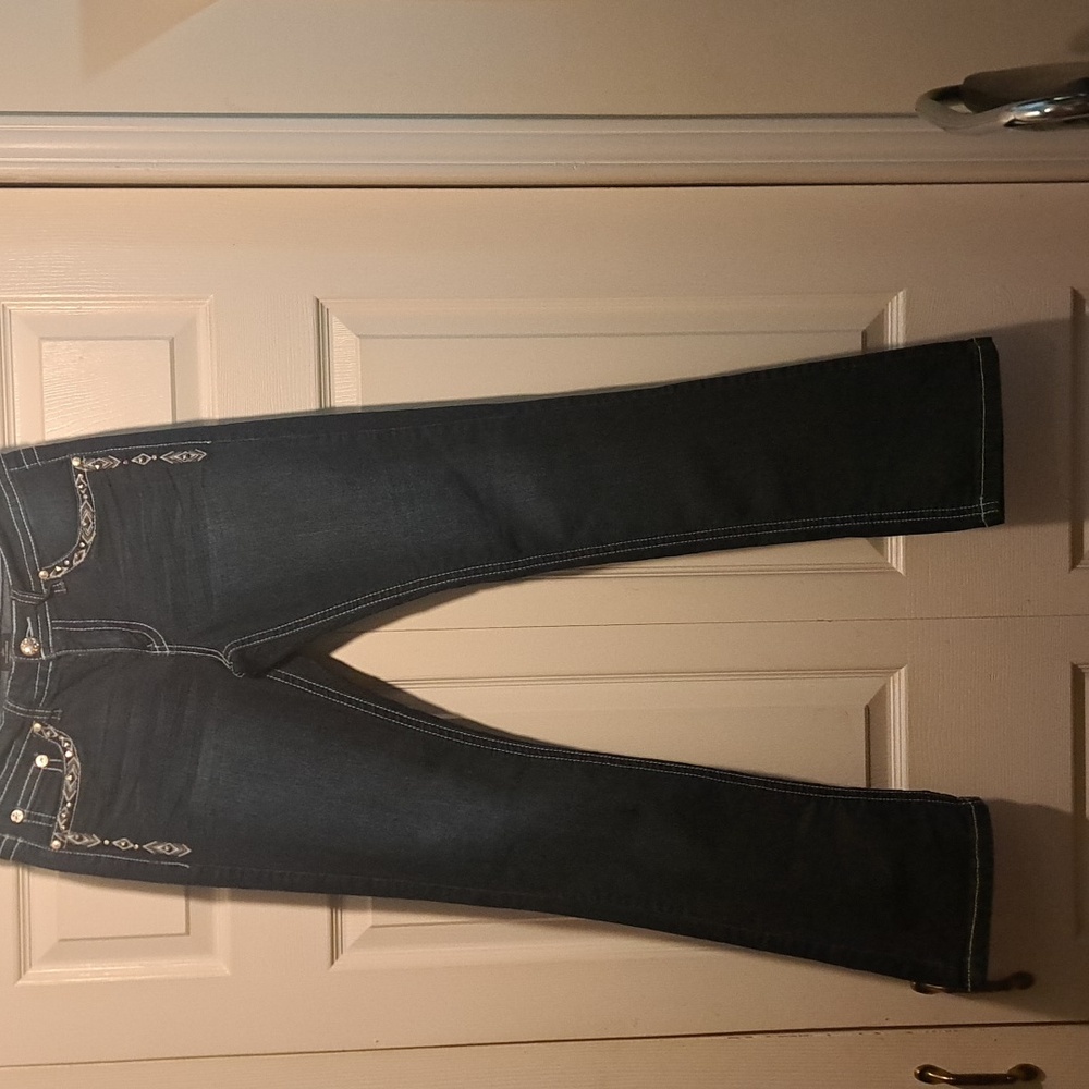 🌠Suko Womans Dark denim boot cut Jeans With Bling  jeweled Pockets Front & Back